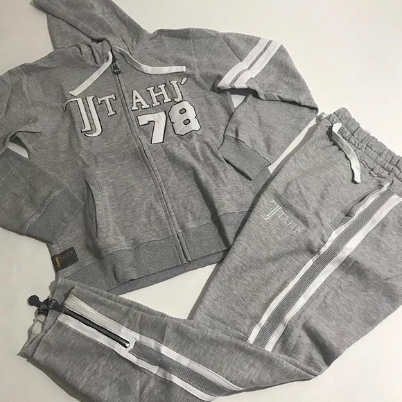 Tracksuits - Picture 3 of 3